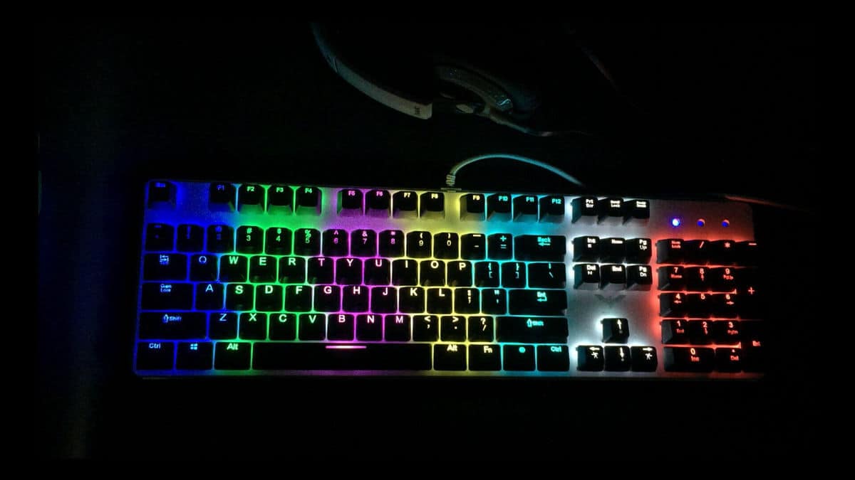 Solid rainbow mode of hv-kb366l mechanical keyboard